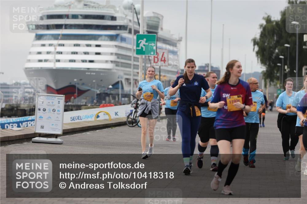 13.09.2026 - Kiel Lauf Andreas Tolksdorf http://msf.ph/oto/10418318 13.09.2026 10:08:26 Kiellinie 1305, 4, 11926, 054 meine-sportfotos.de