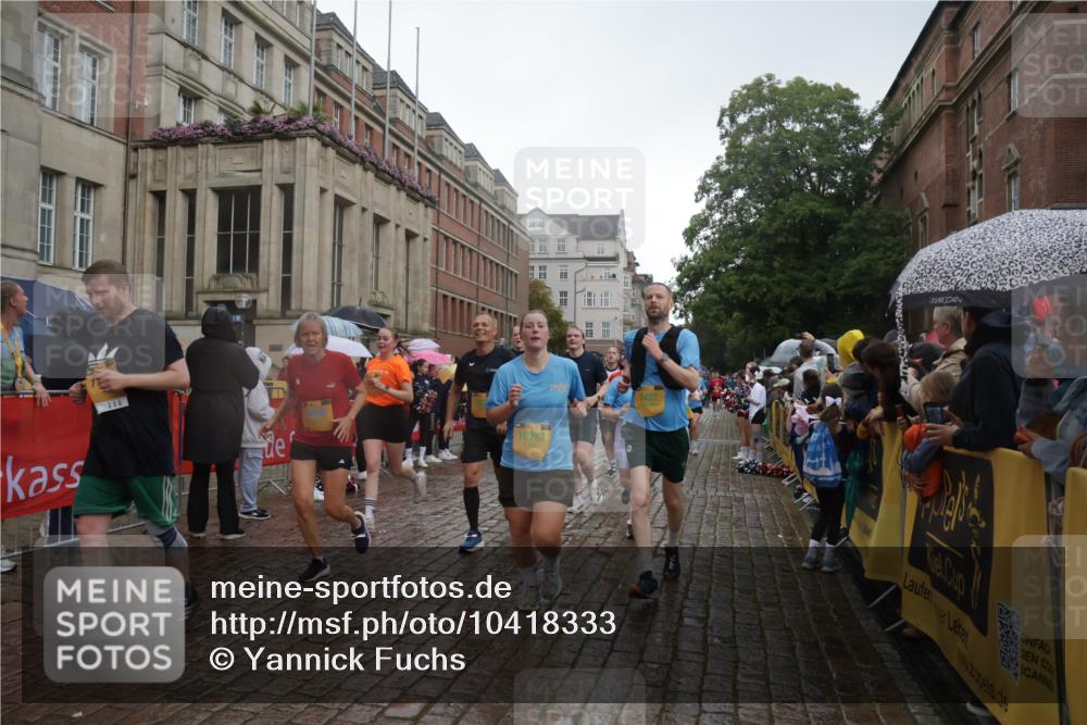 13.09.2026 - Kiel Lauf Yannick Fuchs http://msf.ph/oto/10418333 13.09.2026 10:50:27 Ziel 177, 213, 274, 576, 807, 835, 952, 1124, 1779, 1980, 3032, 3214, 3216, 3436, 3737, 3769, 3929, 4270, 4922, 5100, 5456, 5549, 6127, 6666, 6864, 7266, 7520, 8086, 8131, 8365, 8753, 8779, 8865, 8866, 8880, 9148, 9231, 9325, 9433, 9434, 10382, 10486, 11080, 11413, 11545, 11614, 12117, 12288, 12429, 124, 136, 177, 253, 706, 707, 723, 1008, 1057, 1154, 1401, 1452, 2709, 2733, 2901, 3076, 3889, 4039, 4317, 4714, 4743, 4921, 5115, 5394, 5438, 5685, 5804, 6248, 6250, 6445, 8237 meine-sportfotos.de