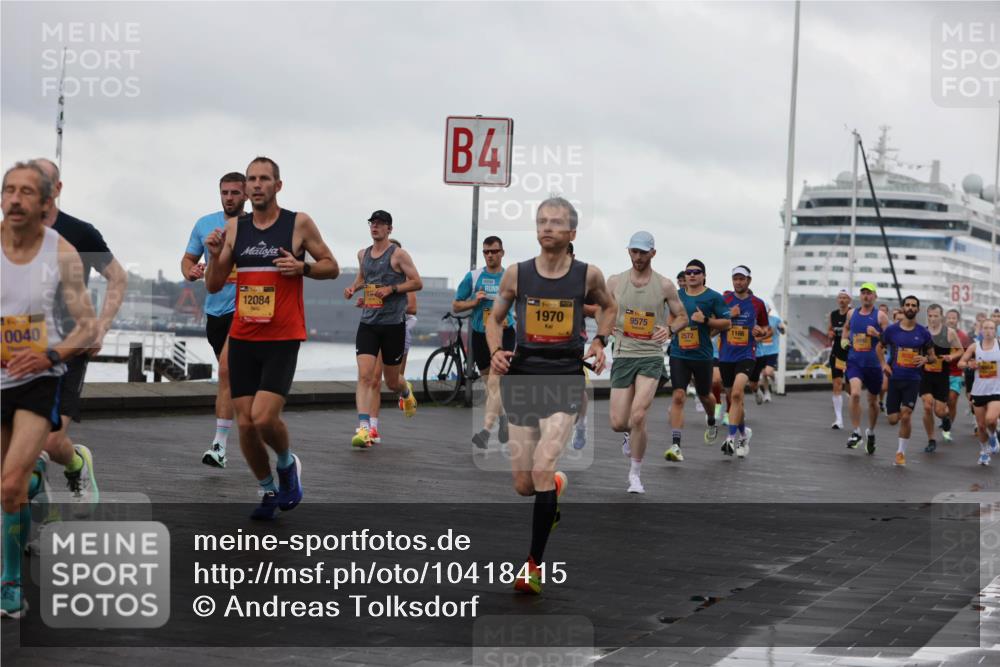 13.09.2026 - Kiel Lauf Andreas Tolksdorf http://msf.ph/oto/10418415 13.09.2026 10:57:07 Kiellinie 12084, 0040, 4, 1, 39, 1970, 9575, 2572, 1166, 3 meine-sportfotos.de