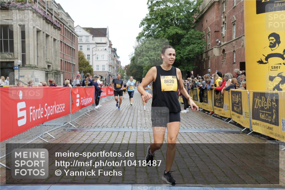 13.09.2026 - Kiel Lauf Yannick Fuchs http://msf.ph/oto/10418487 13.09.2026 09:39:52 Ziel 2123, 2510, 4090, 4605, 4862, 6209, 8620, 9367, 10031, 11034, 3522, 4104, 7216, 8591, 8807, 9351, 9444, 9782, 10303, 10769, 12172, 12833, 1120, 2546, 3416, 5081, 5946, 12715, 5272, 5398, 5869, 7216, 7431, 12496, 12682, 12833 meine-sportfotos.de