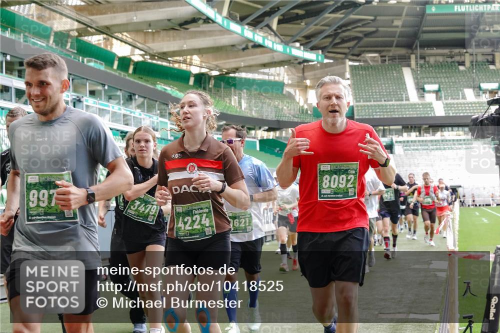 13.09.2026 - 21. swb-Marathon Bremen Michael Burmester http://msf.ph/oto/10418525 13.09.2026 13:20:36 Laufen im Stadion 333, 464, 512, 620, 704, 782, 938, 1066, 1129, 1156, 1158, 1177, 1316, 1409, 1439, 1446, 1676, 1697, 1756, 1808, 1815, 1846, 1916, 2010, 2028, 2064, 2139, 2201, 2240, 2258, 2278, 2315, 2349, 2394, 2395, 2414, 2417, 2437, 2501, 2519, 2533, 2551, 2588, 2626, 2689, 2694, 2695, 2702, 2703, 2722, 2736, 2756, 2793, 2843, 2886, 3004, 3010, 3017, 3018, 3031, 3035, 3036, 3037, 3046, 3059, 3070, 3074, 3102, 3116, 3139, 3144, 3243, 3263, 3264, 3310, 3315 meine-sportfotos.de