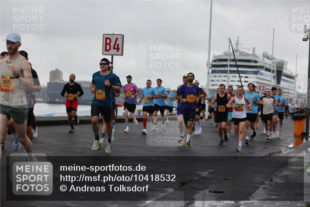 13.09.2026 - Kiel Lauf Andreas Tolksdorf http://msf.ph/oto/10418532 13.09.2026 10:57:10 Kiellinie 9575, 169, 4, 2572, 8093, 12772, 902, 3 meine-sportfotos.de