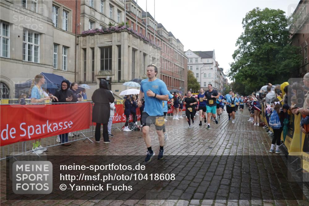 13.09.2026 - Kiel Lauf Yannick Fuchs http://msf.ph/oto/10418608 13.09.2026 10:50:43 Ziel 395, 715, 1737, 1904, 1921, 2029, 2521, 2530, 2578, 3238, 3295, 4279, 4875, 5426, 5430, 5800, 7224, 7229, 8105, 8768, 8848, 9013, 9599, 10028, 10029, 10192, 10198, 10391, 10968, 11684, 11960, 12092, 12262, 12602, 124, 177, 213, 274, 576, 706, 707, 807, 835, 952, 1008, 1124, 1154, 1779, 1904, 1980, 2709, 3032, 3214, 3216, 3436, 3737, 3769, 3889, 3929, 4270, 4714, 4743, 4922, 5100, 5394, 5456, 5549, 5800, 6127, 6248, 6250, 6666, 6864, 7266, 7520, 8131 meine-sportfotos.de