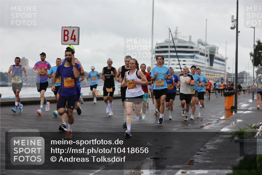 13.09.2026 - Kiel Lauf Andreas Tolksdorf http://msf.ph/oto/10418656 13.09.2026 10:57:11 Kiellinie 4, 11272, 38, 8093, 4954, 3194, 2448 meine-sportfotos.de