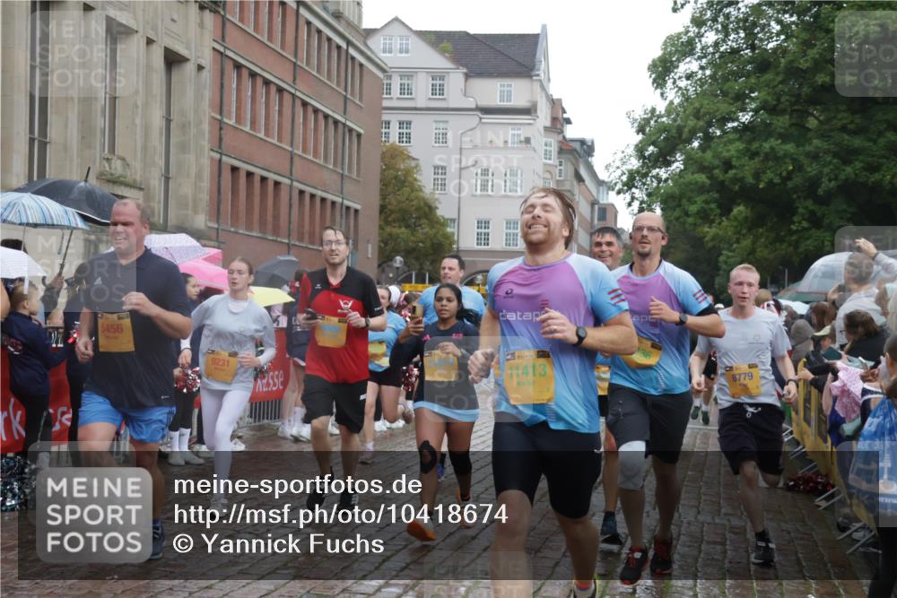 13.09.2026 - Kiel Lauf Yannick Fuchs http://msf.ph/oto/10418674 13.09.2026 10:50:51 Ziel 715, 2029, 2578, 2772, 3238, 3295, 4279, 4354, 5426, 5430, 5992, 7224, 7314, 8105, 8215, 8848, 9092, 9508, 9599, 9689, 9798, 10028, 10029, 10198, 10968, 11454, 11684, 11960, 12262, 12608, 177, 213, 274, 395, 576, 807, 835, 952, 1124, 1737, 1779, 1904, 1921, 1980, 2521, 2530, 3032, 3214, 3216, 3436, 3737, 3769, 3929, 4270, 4875, 4922, 5100, 5456, 5549, 5800, 6127, 6666, 6864, 7229, 7266, 7520, 8131, 8768, 10192, 10391, 10968, 11684, 12092, 12262, 3214, 3216, 3436 meine-sportfotos.de