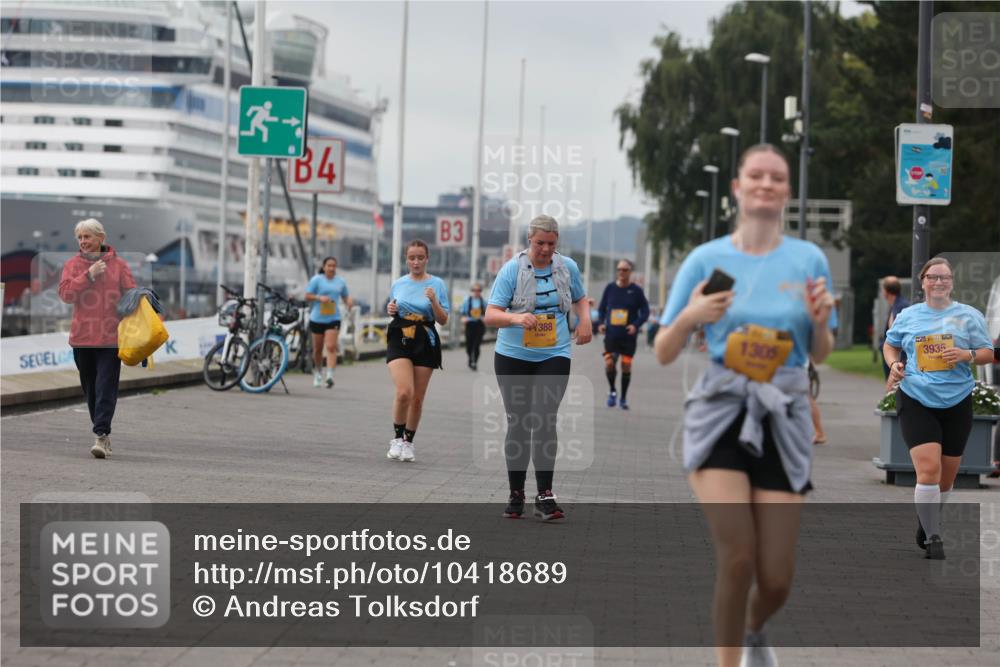 13.09.2026 - Kiel Lauf Andreas Tolksdorf http://msf.ph/oto/10418689 13.09.2026 10:08:34 Kiellinie 4, 3, 388, 1305, 38, 3935 meine-sportfotos.de
