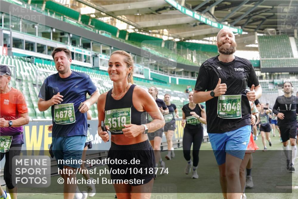 13.09.2026 - 21. swb-Marathon Bremen Michael Burmester http://msf.ph/oto/10418774 13.09.2026 13:20:44 Laufen im Stadion 333, 423, 464, 512, 601, 620, 704, 782, 938, 1066, 1094, 1129, 1156, 1158, 1177, 1316, 1409, 1439, 1446, 1676, 1697, 1756, 1808, 1815, 1846, 1916, 2010, 2028, 2064, 2139, 2201, 2240, 2258, 2278, 2315, 2349, 2394, 2395, 2414, 2417, 2437, 2501, 2519, 2533, 2551, 2588, 2626, 2689, 2694, 2695, 2702, 2703, 2722, 2736, 2756, 2793, 2828, 2886, 2954, 3004, 3010, 3017, 3018, 3035, 3036, 3037, 3059, 3070, 3074, 3102, 3116, 3139, 3144, 3243, 3263, 3264, 3310, 3315 meine-sportfotos.de