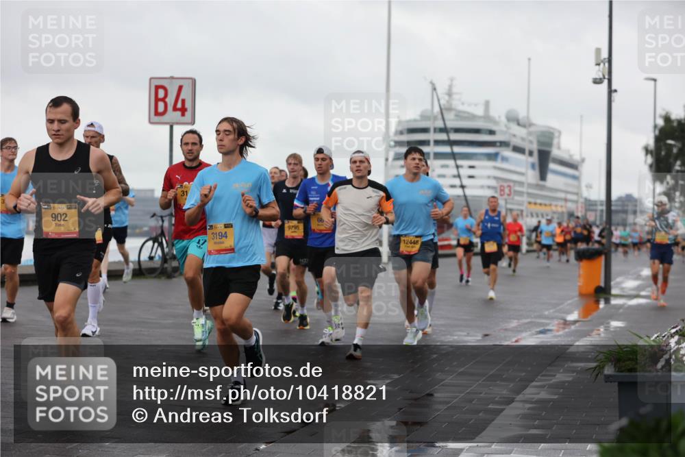 13.09.2026 - Kiel Lauf Andreas Tolksdorf http://msf.ph/oto/10418821 13.09.2026 10:57:13 Kiellinie 4, 39, 902, 39, 3194, 9795, 66, 12448, 83 meine-sportfotos.de