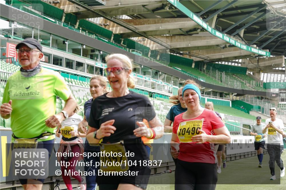 13.09.2026 - 21. swb-Marathon Bremen Michael Burmester http://msf.ph/oto/10418837 13.09.2026 10:43:21 Laufen im Stadion 10002, 10004, 10005, 10148, 10271, 10303, 10325, 10330, 10335, 10361, 10362, 10395, 10396, 10402, 10459, 10474, 10490, 10491, 10513, 10519, 10557, 10572, 10605, 10606, 10665, 10752, 10756, 10773, 10779, 10784, 10805, 10854, 10880, 10882, 10899, 10900, 10909, 10963, 10997, 11026, 11027, 11041, 11078, 11084, 11085, 11090, 11097, 11098, 11140, 11173, 11192, 11217, 11264, 11274, 11333, 11337, 11355, 11408, 11448, 11456, 11461, 11482 meine-sportfotos.de