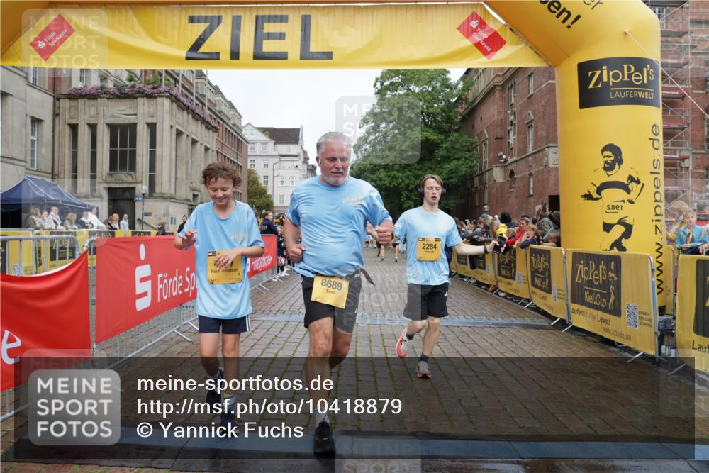 13.09.2026 - Kiel Lauf Yannick Fuchs http://msf.ph/oto/10418879 13.09.2026 09:40:23 Ziel 2284, 2695, 3694, 3724, 4987, 9734, 10413, 10418, 10825, 10971, 11410, 1120, 2123, 2546, 3416, 5081, 5946, 6209, 8620, 10031, 10413, 10825, 11034, 12715, 420, 1081, 2847, 3552, 6563, 7131, 7239, 7730, 10353, 11750, 12225, 2510, 4090, 4605, 4862, 8620, 9367 meine-sportfotos.de
