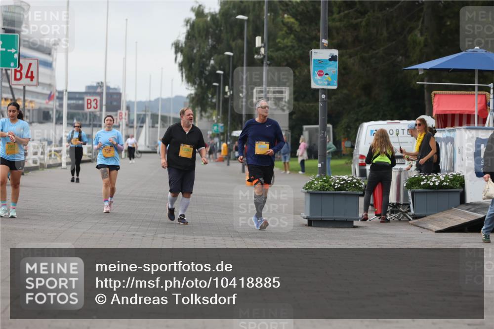 13.09.2026 - Kiel Lauf Andreas Tolksdorf http://msf.ph/oto/10418885 13.09.2026 10:08:49 Kiellinie 4, 3, 2913, 7737, 12343, 100 meine-sportfotos.de