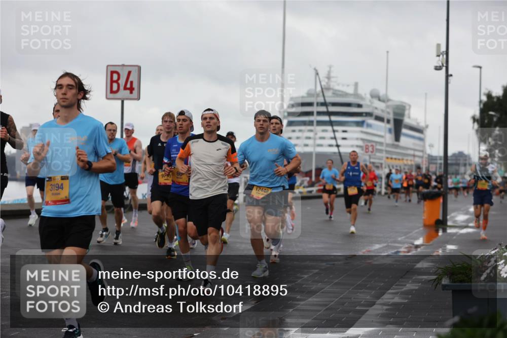 13.09.2026 - Kiel Lauf Andreas Tolksdorf http://msf.ph/oto/10418895 13.09.2026 10:57:14 Kiellinie 4, 3194, 9755, 66, 12448, 83 meine-sportfotos.de