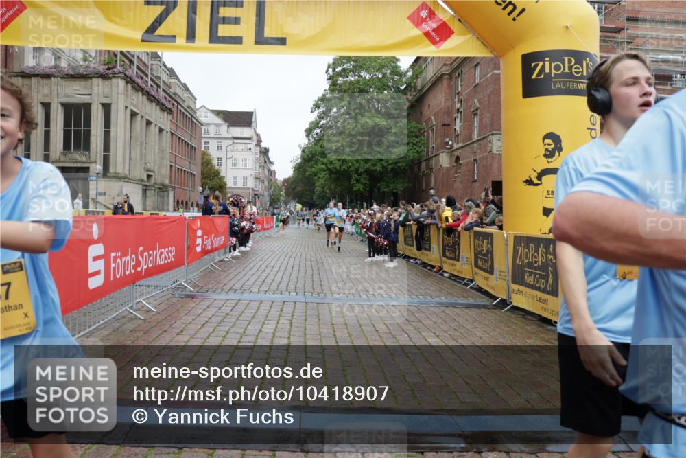 13.09.2026 - Kiel Lauf Yannick Fuchs http://msf.ph/oto/10418907 13.09.2026 09:40:24 Ziel 2284, 2695, 3694, 3724, 4987, 9734, 10418, 10971, 11410, 1120, 2123, 2546, 3416, 5081, 5946, 6209, 8620, 10031, 10413, 10825, 11034, 11410, 12715, 420, 1081, 2847, 3552, 6563, 7131, 7239, 7730, 10353, 11750, 12225, 2510, 4090, 4605, 4862, 8620, 9367 meine-sportfotos.de