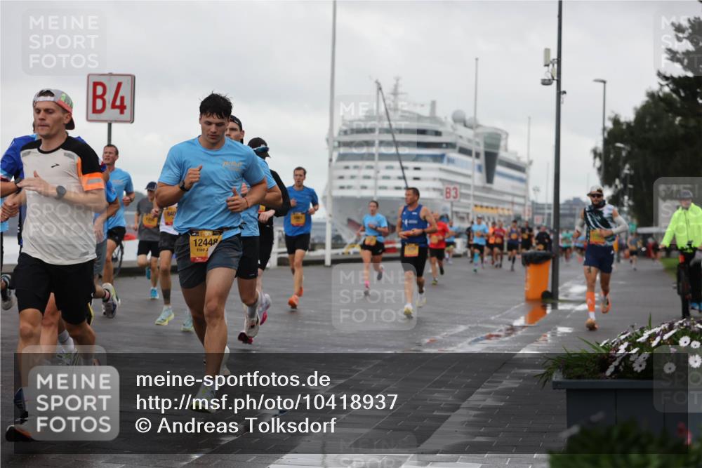 13.09.2026 - Kiel Lauf Andreas Tolksdorf http://msf.ph/oto/10418937 13.09.2026 10:57:15 Kiellinie 4, 840, 38, 12448, 83 meine-sportfotos.de