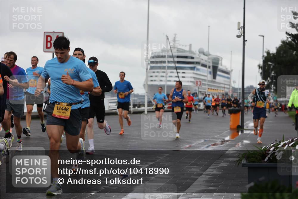 13.09.2026 - Kiel Lauf Andreas Tolksdorf http://msf.ph/oto/10418990 13.09.2026 10:57:15 Kiellinie 4833, 12448, 3 meine-sportfotos.de