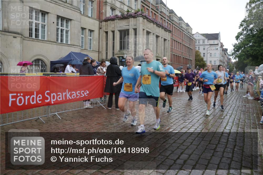 13.09.2026 - Kiel Lauf Yannick Fuchs http://msf.ph/oto/10418996 13.09.2026 10:51:12 Ziel 238, 251, 260, 386, 638, 680, 1758, 2247, 2672, 2730, 3873, 4106, 4258, 4259, 4271, 4273, 4745, 5525, 5999, 6293, 6948, 7469, 8464, 9007, 9742, 9834, 10455, 11154, 11214, 11281, 11579, 11910, 12237, 12823, 715, 1442, 2029, 2521, 2578, 2772, 3238, 3295, 4106, 4279, 4354, 5426, 5430, 5992, 6557, 7013, 7224, 7229, 7314, 7469, 8105, 8215, 8848, 9092, 9508, 9599, 9689, 9798, 10028, 10029, 10192, 10198, 10391, 10968, 11454, 11684, 11960, 12092, 12262, 1904, 5800 meine-sportfotos.de