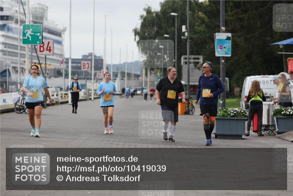 13.09.2026 - Kiel Lauf Andreas Tolksdorf http://msf.ph/oto/10419039 13.09.2026 10:08:51 Kiellinie 4, 3, 7737, 12343 meine-sportfotos.de