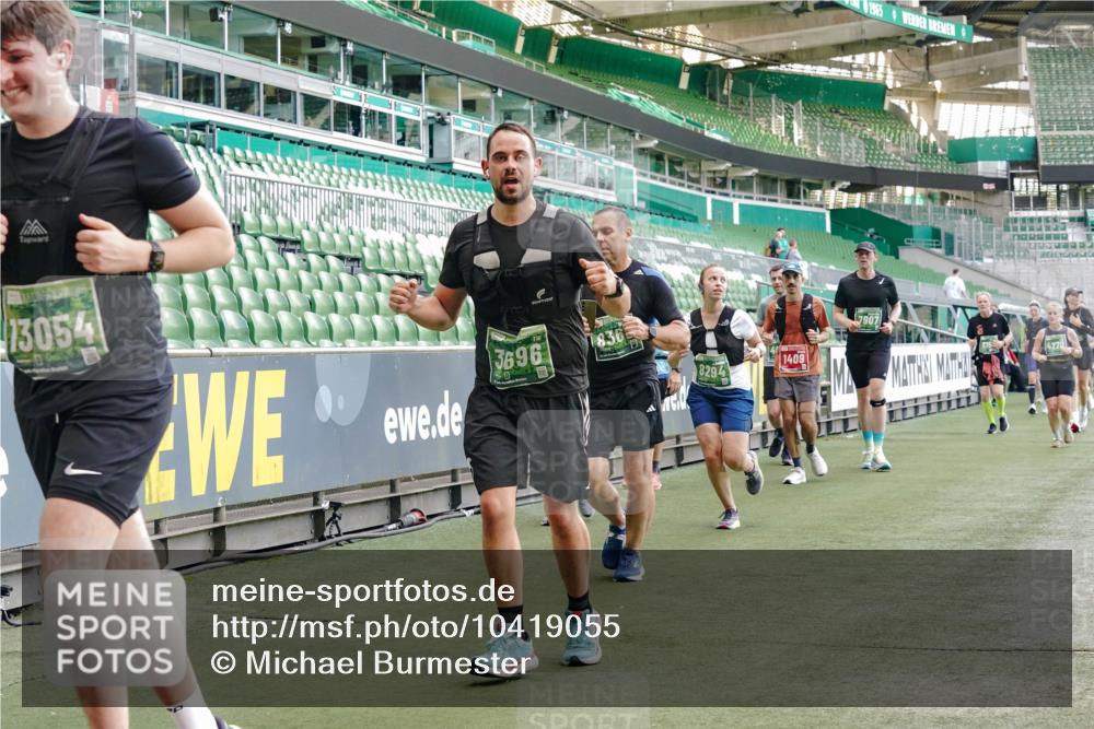 13.09.2026 - 21. swb-Marathon Bremen Michael Burmester http://msf.ph/oto/10419055 13.09.2026 13:20:52 Laufen im Stadion 423, 441, 464, 601, 620, 704, 782, 1060, 1066, 1094, 1129, 1156, 1158, 1177, 1316, 1409, 1439, 1446, 1518, 1676, 1697, 1756, 1808, 1815, 1846, 1916, 2010, 2028, 2064, 2139, 2201, 2258, 2278, 2315, 2349, 2394, 2395, 2414, 2417, 2437, 2501, 2519, 2533, 2551, 2588, 2626, 2694, 2695, 2702, 2722, 2736, 2756, 2793, 2828, 2886, 2954, 2995, 3004, 3010, 3017, 3018, 3022, 3035, 3036, 3037, 3059, 3070, 3074, 3102, 3116, 3139, 3144, 3243, 3263, 3264, 3310, 3315 meine-sportfotos.de