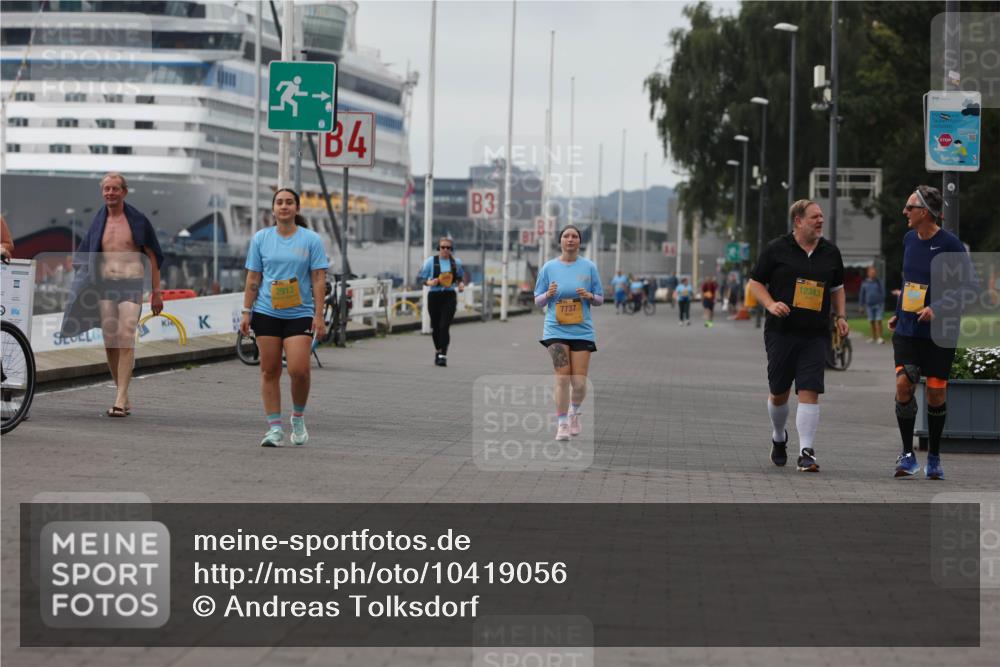 13.09.2026 - Kiel Lauf Andreas Tolksdorf http://msf.ph/oto/10419056 13.09.2026 10:08:51 Kiellinie 2913, 4, 3, 7737, 3099, 12343 meine-sportfotos.de