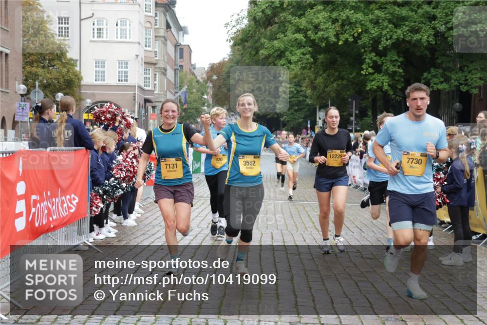 13.09.2026 - Kiel Lauf Yannick Fuchs http://msf.ph/oto/10419099 13.09.2026 09:40:38 Ziel 420, 1081, 2847, 3552, 6563, 7131, 7239, 7730, 10353, 11750, 12225, 1120, 2284, 2546, 2695, 3694, 3724, 4987, 5081, 9734, 10413, 10418, 10825, 10971, 11410, 12715, 1630, 1787, 5039, 6299, 8493, 8636, 9578, 9726, 11792, 1120, 3416, 5946, 6209 meine-sportfotos.de