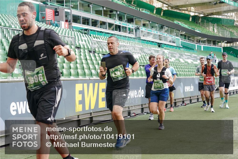 13.09.2026 - 21. swb-Marathon Bremen Michael Burmester http://msf.ph/oto/10419101 13.09.2026 13:20:53 Laufen im Stadion 423, 441, 464, 601, 620, 704, 782, 1060, 1066, 1094, 1129, 1156, 1158, 1177, 1316, 1409, 1439, 1446, 1518, 1676, 1697, 1756, 1808, 1815, 1846, 1916, 2010, 2028, 2064, 2139, 2201, 2258, 2278, 2315, 2349, 2394, 2395, 2414, 2417, 2437, 2501, 2519, 2533, 2551, 2588, 2626, 2694, 2695, 2702, 2722, 2736, 2756, 2793, 2828, 2886, 2954, 2995, 3004, 3010, 3017, 3018, 3022, 3035, 3036, 3037, 3059, 3070, 3074, 3102, 3116, 3139, 3144, 3243, 3263, 3264, 3310, 3315 meine-sportfotos.de