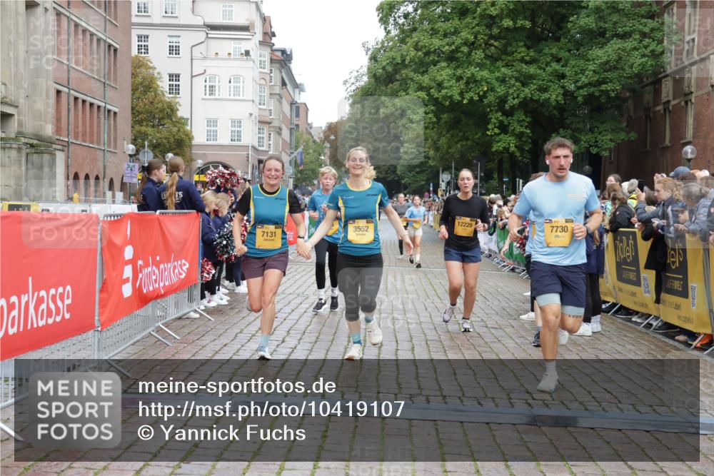 13.09.2026 - Kiel Lauf Yannick Fuchs http://msf.ph/oto/10419107 13.09.2026 09:40:38 Ziel 420, 1081, 2847, 3552, 6563, 7131, 7239, 7730, 10353, 11750, 12225, 1120, 2284, 2546, 2695, 3694, 3724, 4987, 5081, 9734, 10413, 10418, 10825, 10971, 11410, 12715, 1630, 1787, 5039, 6299, 8493, 8636, 9578, 9726, 11792, 1120, 3416, 5946, 6209 meine-sportfotos.de