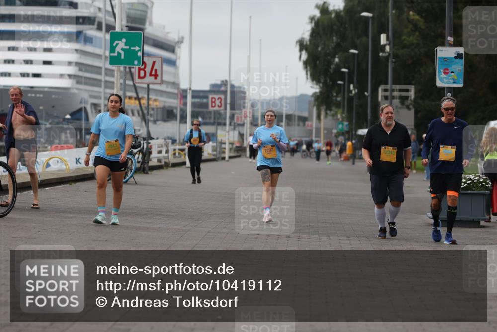 13.09.2026 - Kiel Lauf Andreas Tolksdorf http://msf.ph/oto/10419112 13.09.2026 10:08:52 Kiellinie 3, 4, 2913, 33, 7737, 12343 meine-sportfotos.de
