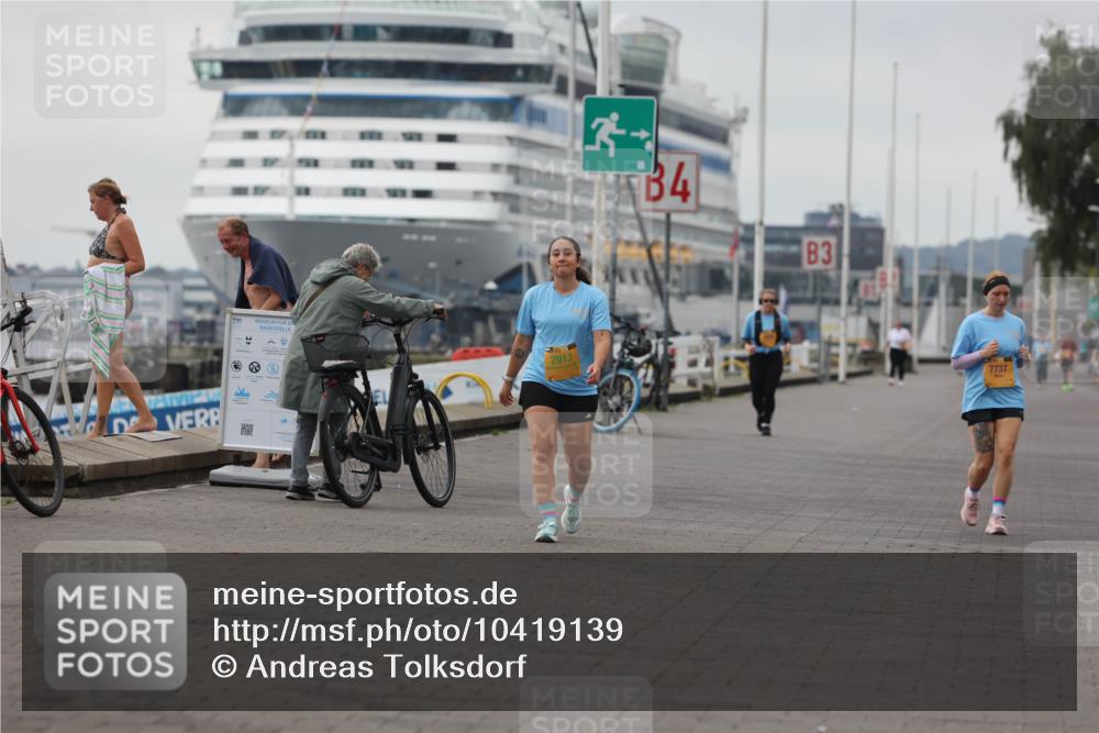 13.09.2026 - Kiel Lauf Andreas Tolksdorf http://msf.ph/oto/10419139 13.09.2026 10:08:53 Kiellinie 2913, 4, 3, 7737 meine-sportfotos.de