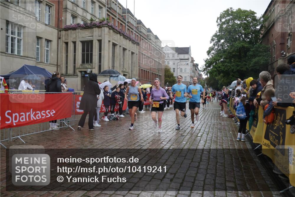 13.09.2026 - Kiel Lauf Yannick Fuchs http://msf.ph/oto/10419241 13.09.2026 10:51:27 Ziel 238, 240, 680, 901, 1804, 2035, 2519, 2803, 3029, 3751, 3879, 4040, 4205, 4619, 4646, 4939, 5735, 6663, 6865, 6928, 7043, 7914, 8373, 9030, 9699, 9834, 9951, 9970, 10459, 10474, 10617, 11171, 12019, 12237, 12300, 12420, 12644, 238, 251, 260, 386, 638, 680, 1442, 1758, 2247, 2672, 2730, 2772, 3873, 4106, 4258, 4259, 4271, 4273, 4354, 4745, 5525, 5999, 6293, 6557, 6948, 7013, 7469, 8464, 9007, 9092, 9689, 11454, 101, 201, 310, 1754, 2393, 2468, 3013, 4084, 5174, 7141, 715 meine-sportfotos.de