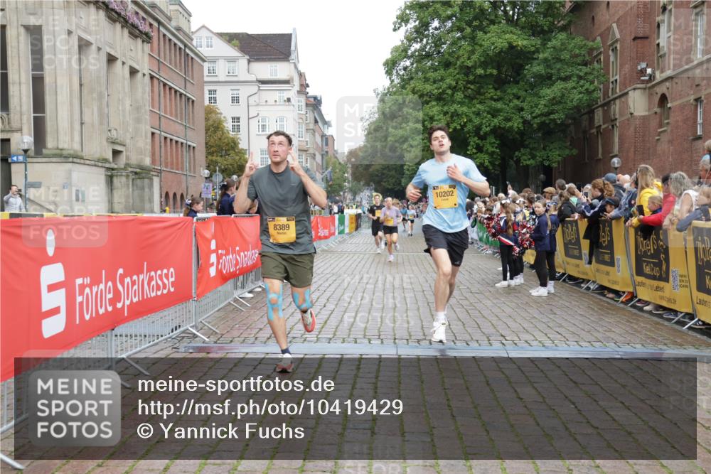 13.09.2026 - Kiel Lauf Yannick Fuchs http://msf.ph/oto/10419429 13.09.2026 09:41:01 Ziel 1630, 1787, 3883, 4137, 5039, 6299, 8389, 8493, 8636, 9726, 10202, 420, 1081, 1630, 2847, 3552, 3694, 6563, 7131, 7239, 7730, 9578, 10353, 11750, 11792, 12225, 1593, 1671, 1966, 9608, 10299, 10974, 11983, 2284, 2695, 3694, 4987, 10971 meine-sportfotos.de
