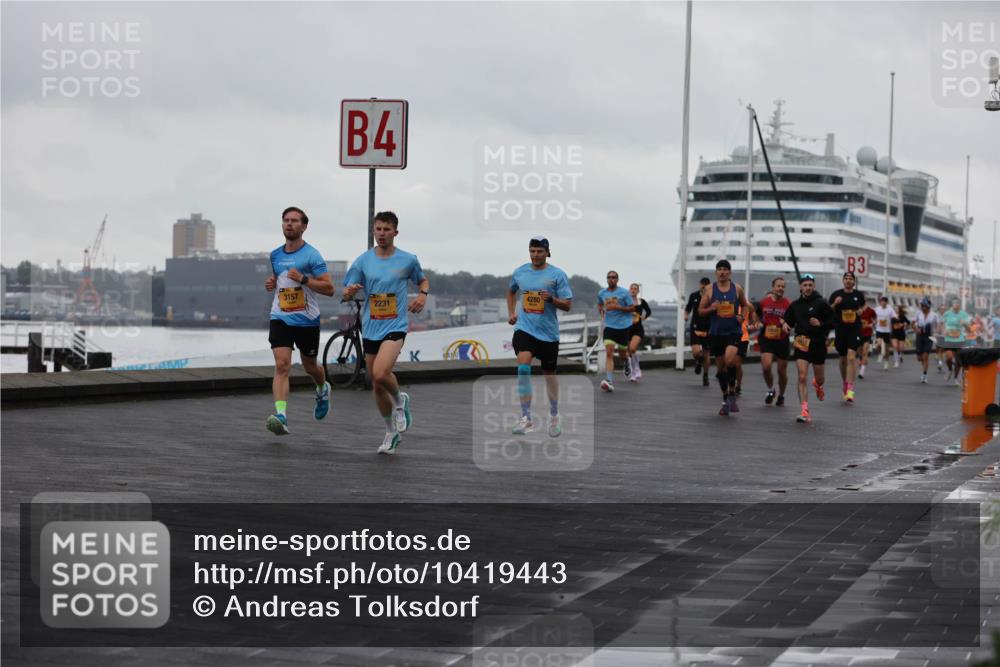 13.09.2026 - Kiel Lauf Andreas Tolksdorf http://msf.ph/oto/10419443 13.09.2026 10:57:24 Kiellinie 4, 3157, 2231, 4280, 3 meine-sportfotos.de