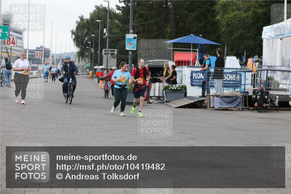 13.09.2026 - Kiel Lauf Andreas Tolksdorf http://msf.ph/oto/10419482 13.09.2026 10:10:13 Kiellinie 4, 3, 12690, 4434 meine-sportfotos.de