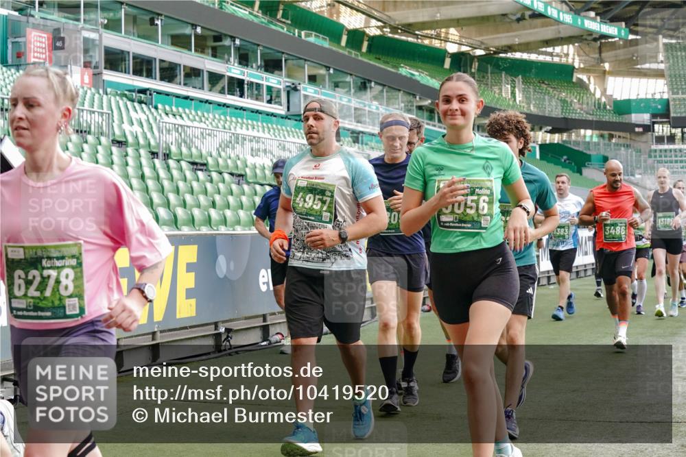 13.09.2026 - 21. swb-Marathon Bremen Michael Burmester http://msf.ph/oto/10419520 13.09.2026 13:21:07 Laufen im Stadion 258, 351, 423, 441, 464, 601, 620, 704, 782, 851, 1060, 1066, 1094, 1129, 1158, 1177, 1316, 1344, 1409, 1439, 1446, 1518, 1676, 1697, 1729, 1756, 1808, 1815, 1846, 1916, 2010, 2028, 2064, 2139, 2201, 2258, 2278, 2349, 2394, 2395, 2414, 2417, 2437, 2501, 2519, 2533, 2551, 2588, 2652, 2694, 2695, 2736, 2756, 2793, 2828, 2886, 2954, 2995, 3004, 3010, 3017, 3018, 3022, 3034, 3035, 3036, 3037, 3059, 3070, 3074, 3102, 3139, 3144, 3225, 3243, 3264, 3310, 3315 meine-sportfotos.de