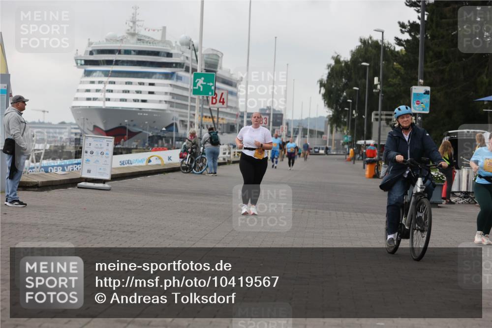 13.09.2026 - Kiel Lauf Andreas Tolksdorf http://msf.ph/oto/10419567 13.09.2026 10:10:15 Kiellinie 4, 33, 126 meine-sportfotos.de