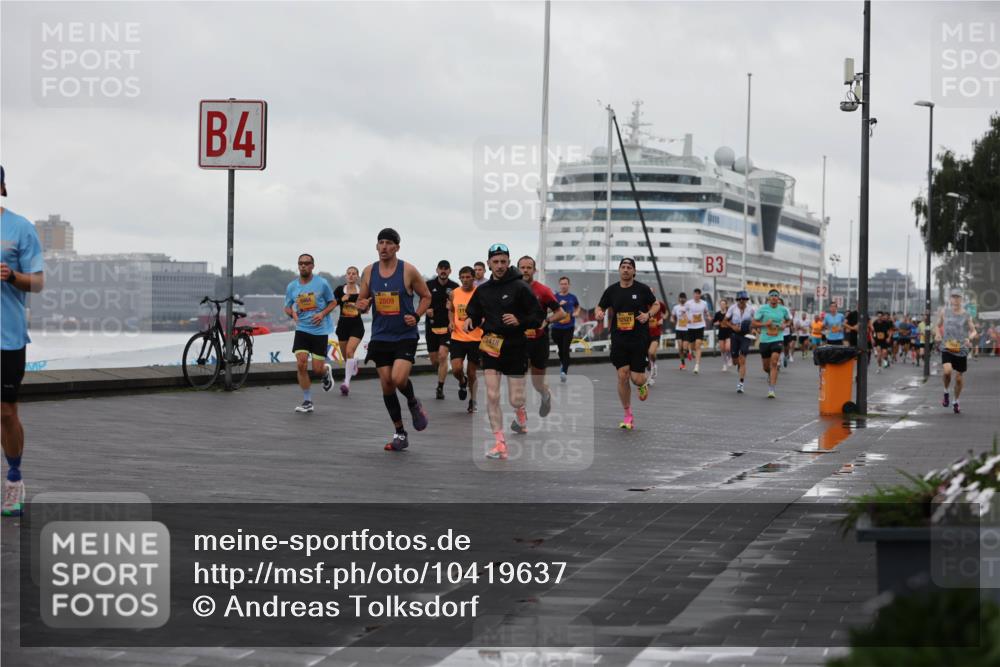 13.09.2026 - Kiel Lauf Andreas Tolksdorf http://msf.ph/oto/10419637 13.09.2026 10:57:27 Kiellinie 4, 2809, 1418, 3 meine-sportfotos.de