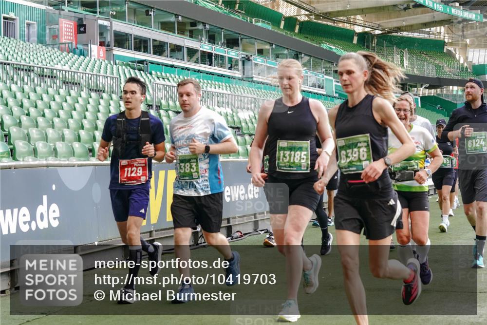 13.09.2026 - 21. swb-Marathon Bremen Michael Burmester http://msf.ph/oto/10419703 13.09.2026 13:21:11 Laufen im Stadion 128, 258, 351, 423, 441, 464, 601, 620, 704, 782, 851, 1060, 1066, 1094, 1129, 1158, 1177, 1316, 1344, 1409, 1417, 1439, 1446, 1518, 1676, 1697, 1729, 1756, 1808, 1815, 1846, 1916, 2010, 2028, 2064, 2139, 2201, 2258, 2278, 2349, 2394, 2395, 2414, 2417, 2437, 2501, 2519, 2533, 2551, 2588, 2652, 2694, 2695, 2736, 2756, 2793, 2828, 2886, 2954, 2995, 3004, 3010, 3017, 3018, 3022, 3034, 3035, 3036, 3037, 3059, 3070, 3074, 3102, 3139, 3144, 3225, 3264, 3310 meine-sportfotos.de