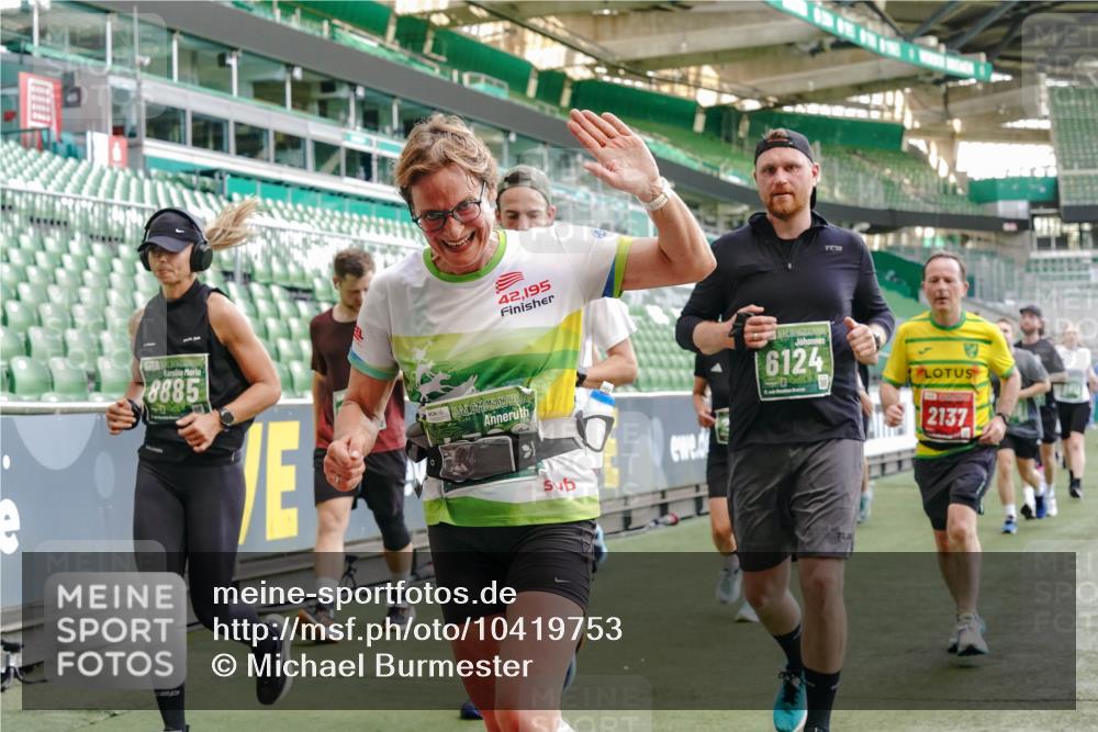13.09.2026 - 21. swb-Marathon Bremen Michael Burmester http://msf.ph/oto/10419753 13.09.2026 13:21:12 Laufen im Stadion 128, 258, 351, 423, 441, 464, 601, 620, 704, 782, 851, 1060, 1066, 1094, 1129, 1158, 1177, 1316, 1344, 1409, 1417, 1439, 1446, 1518, 1676, 1697, 1729, 1756, 1808, 1815, 1846, 1916, 2010, 2028, 2064, 2139, 2201, 2258, 2278, 2349, 2394, 2395, 2414, 2417, 2437, 2501, 2519, 2533, 2551, 2588, 2652, 2694, 2695, 2736, 2756, 2793, 2828, 2886, 2954, 2995, 3004, 3010, 3017, 3018, 3022, 3034, 3035, 3036, 3037, 3059, 3070, 3074, 3102, 3139, 3144, 3225, 3264, 3310 meine-sportfotos.de