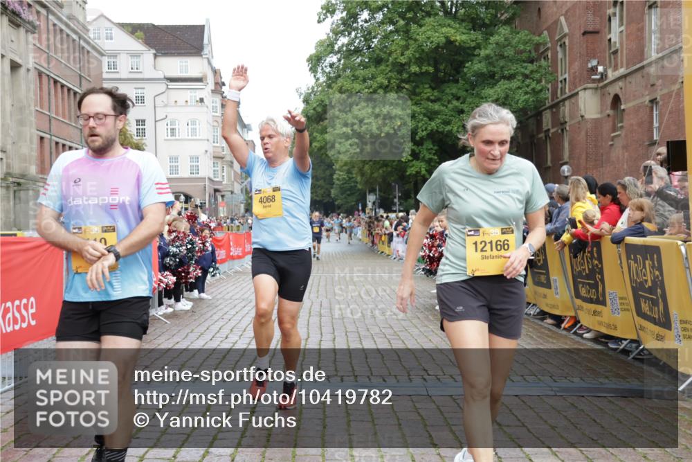 13.09.2026 - Kiel Lauf Yannick Fuchs http://msf.ph/oto/10419782 13.09.2026 09:41:26 Ziel 1671, 4068, 9110, 11106, 11645, 11983, 12166, 1593, 1630, 1787, 1966, 3883, 4137, 5039, 6299, 8389, 8493, 8636, 9608, 9726, 10202, 10299, 10974, 402, 3175, 4315, 4704, 6649, 6687, 8588, 9224, 9771, 11907, 1630, 6299, 8493, 8636, 9578, 9726, 11792 meine-sportfotos.de
