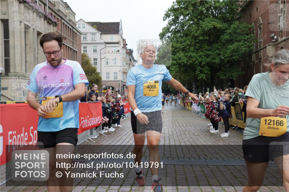 13.09.2026 - Kiel Lauf Yannick Fuchs http://msf.ph/oto/10419791 13.09.2026 09:41:27 Ziel 1671, 4068, 4315, 9110, 11106, 11645, 11983, 12166, 1593, 1787, 1966, 3883, 4137, 5039, 6299, 8389, 8493, 8636, 9608, 9726, 10202, 10299, 10974, 402, 3143, 3175, 4704, 6649, 6687, 8588, 9224, 9771, 11907, 1630, 5039, 6299, 8493, 8636, 9578, 9726, 11792 meine-sportfotos.de