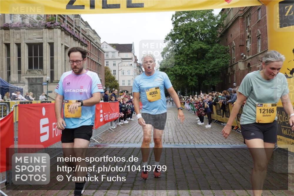 13.09.2026 - Kiel Lauf Yannick Fuchs http://msf.ph/oto/10419799 13.09.2026 09:41:27 Ziel 1671, 4068, 4315, 9110, 11106, 11645, 11983, 12166, 1593, 1787, 1966, 3883, 4137, 5039, 6299, 8389, 8493, 8636, 9608, 9726, 10202, 10299, 10974, 402, 3143, 3175, 4704, 6649, 6687, 8588, 9224, 9771, 11907, 1630, 5039, 6299, 8493, 8636, 9578, 9726, 11792 meine-sportfotos.de
