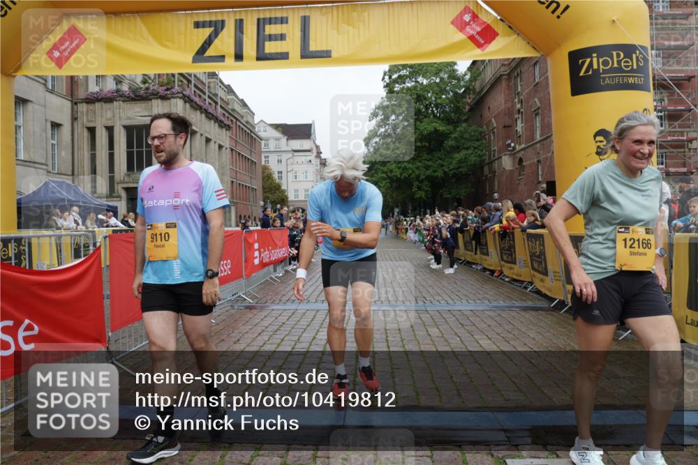 13.09.2026 - Kiel Lauf Yannick Fuchs http://msf.ph/oto/10419812 13.09.2026 09:41:27 Ziel 1671, 4068, 4315, 9110, 11106, 11645, 11983, 12166, 1593, 1787, 1966, 3883, 4137, 5039, 6299, 8389, 8493, 8636, 9608, 9726, 10202, 10299, 10974, 402, 3143, 3175, 4704, 6649, 6687, 8588, 9224, 9771, 11907, 1630, 5039, 6299, 8493, 8636, 9578, 9726, 11792 meine-sportfotos.de