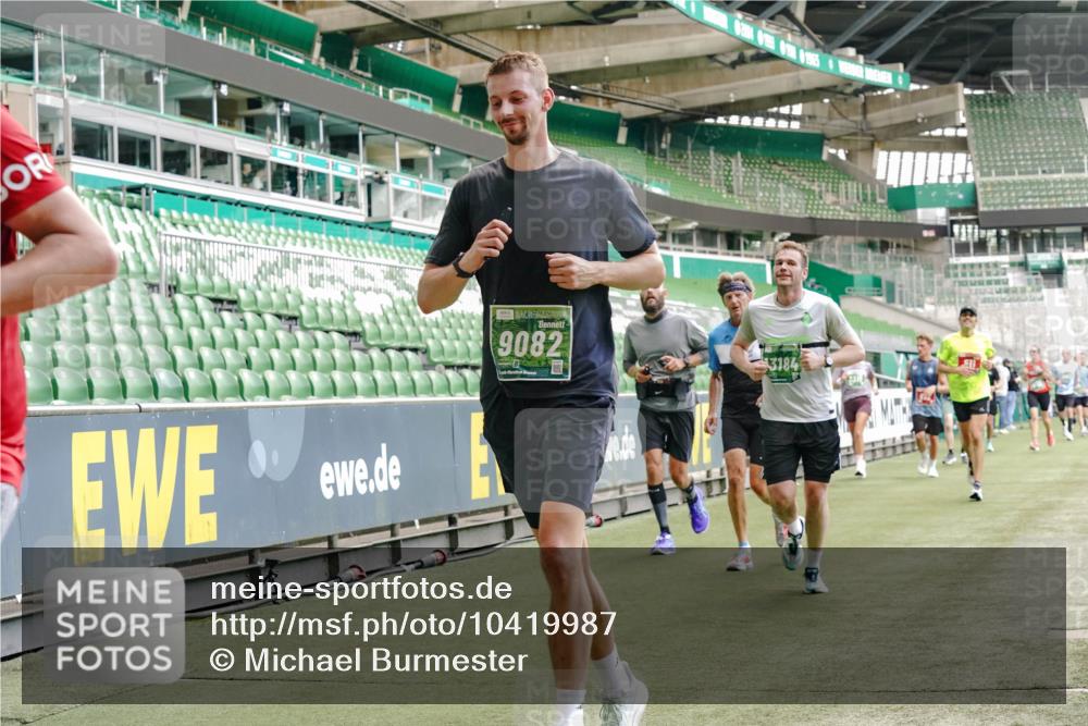 13.09.2026 - 21. swb-Marathon Bremen Michael Burmester http://msf.ph/oto/10419987 13.09.2026 12:58:33 Laufen im Stadion 141, 148, 191, 226, 334, 511, 672, 776, 789, 790, 909, 972, 1010, 1119, 1191, 1199, 1254, 1281, 1516, 1535, 1642, 1647, 1752, 1809, 1881, 1900, 1931, 1933, 2046, 2075, 2210, 2324, 2343, 2367, 2371, 2397, 2402, 2423, 2425, 2577, 2771, 2807, 2827, 2885, 2903, 2904, 2979, 3021, 3051, 3098, 3120, 3138, 3148, 3182, 3186, 3190, 3233, 3319, 3338, 3435, 3516, 3531, 3534, 3560, 3655, 3685, 3690, 3695, 3866, 3933, 3934, 3939, 4101, 4316, 4319, 205 meine-sportfotos.de