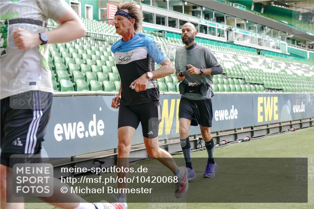 13.09.2026 - 21. swb-Marathon Bremen Michael Burmester http://msf.ph/oto/10420068 13.09.2026 12:58:36 Laufen im Stadion 141, 148, 191, 226, 334, 511, 672, 776, 789, 790, 909, 972, 1010, 1119, 1166, 1191, 1199, 1254, 1281, 1516, 1535, 1642, 1647, 1752, 1809, 1881, 1931, 1933, 2046, 2210, 2324, 2343, 2367, 2371, 2397, 2402, 2423, 2425, 2577, 2771, 2807, 2827, 2885, 2899, 2903, 2904, 2979, 3021, 3051, 3098, 3120, 3138, 3148, 3182, 3186, 3190, 3233, 3319, 3338, 3435, 3516, 3531, 3534, 3560, 3652, 3655, 3685, 3690, 3695, 3866, 3933, 3934, 3939, 4101, 4316, 4319, 205 meine-sportfotos.de