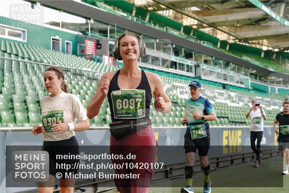 13.09.2026 - 21. swb-Marathon Bremen Michael Burmester http://msf.ph/oto/10420107 13.09.2026 13:21:25 Laufen im Stadion 128, 258, 343, 351, 423, 441, 601, 620, 704, 782, 851, 1060, 1094, 1129, 1158, 1177, 1316, 1344, 1409, 1417, 1439, 1446, 1518, 1669, 1676, 1697, 1729, 1756, 1808, 1815, 1846, 2010, 2028, 2064, 2139, 2201, 2258, 2278, 2290, 2349, 2394, 2395, 2414, 2417, 2437, 2501, 2519, 2533, 2551, 2588, 2632, 2652, 2660, 2694, 2695, 2736, 2793, 2828, 2886, 2954, 2964, 2995, 3004, 3010, 3017, 3018, 3022, 3034, 3035, 3036, 3037, 3070, 3074, 3102, 3139, 3144, 3225, 3264, 3310, 3682 meine-sportfotos.de