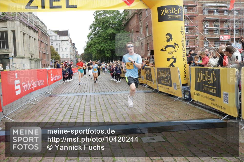13.09.2026 - Kiel Lauf Yannick Fuchs http://msf.ph/oto/10420244 13.09.2026 09:42:09 Ziel 570, 699, 792, 2910, 3357, 3801, 5011, 5276, 5336, 5774, 6599, 6620, 7687, 8476, 12723, 402, 772, 3143, 3175, 4533, 4704, 5107, 6649, 6687, 6739, 7238, 8588, 8829, 9050, 9224, 9771, 11907, 12175, 133, 445, 771, 2914, 2955, 2977, 3676, 5105, 5559, 6099, 6542, 6797, 10938, 11793, 12190, 4315, 9771, 11106 meine-sportfotos.de