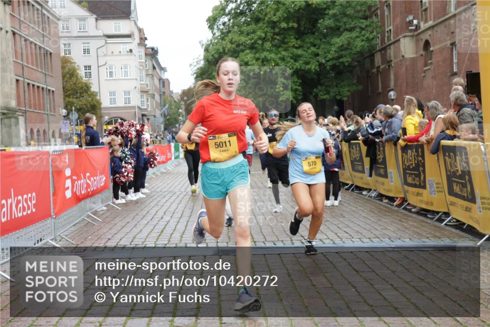 13.09.2026 - Kiel Lauf Yannick Fuchs http://msf.ph/oto/10420272 13.09.2026 09:42:11 Ziel 570, 792, 2910, 3357, 5011, 5105, 5276, 5336, 5774, 6599, 6620, 7687, 8476, 11793, 12723, 402, 699, 772, 3143, 3175, 3801, 4533, 4704, 5107, 6649, 6687, 6739, 7238, 8588, 8829, 9050, 9224, 11907, 12175, 133, 445, 771, 1777, 2914, 2955, 2977, 3676, 5559, 6099, 6213, 6542, 6797, 10938, 12190, 4315, 6649, 9771, 11106 meine-sportfotos.de