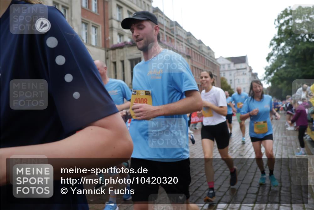 13.09.2026 - Kiel Lauf Yannick Fuchs http://msf.ph/oto/10420320 13.09.2026 10:52:48 Ziel 154, 158, 172, 398, 1083, 1426, 1433, 1535, 1550, 1634, 1812, 1837, 2069, 2089, 2735, 3050, 3054, 3059, 3431, 3452, 3514, 3875, 4100, 4485, 4570, 6201, 7017, 7154, 7230, 7883, 8615, 8978, 9831, 10594, 11048, 11096, 11204, 11459, 12213, 90, 475, 626, 777, 1471, 1472, 1473, 1474, 1526, 1527, 1531, 1658, 1802, 1811, 1837, 2293, 2442, 2544, 3280, 3343, 3582, 3630, 3778, 3853, 3881, 4008, 1071, 1486, 3587, 3657, 5329, 5642, 5643, 5710, 6015, 7139, 10755 meine-sportfotos.de