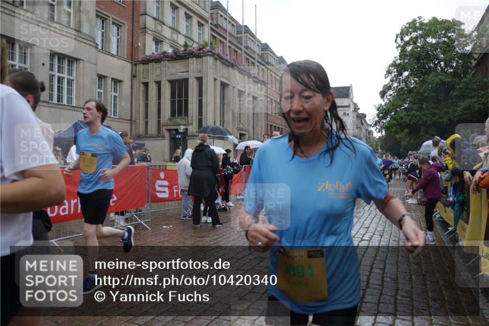 13.09.2026 - Kiel Lauf Yannick Fuchs http://msf.ph/oto/10420340 13.09.2026 10:52:49 Ziel 154, 158, 172, 398, 1083, 1426, 1433, 1535, 1550, 1634, 1812, 2069, 2089, 2735, 3050, 3054, 3059, 3431, 3452, 3514, 3875, 4100, 4485, 4570, 5329, 5838, 6201, 7017, 7154, 7230, 7883, 8580, 8615, 8935, 8978, 9831, 10594, 11048, 11096, 11204, 11459, 12213, 90, 172, 475, 626, 777, 1471, 1472, 1473, 1474, 1526, 1527, 1531, 1658, 1802, 1837, 2293, 2442, 2544, 2735, 3054, 3343, 3582, 3630, 3778, 3853, 3881, 1071, 1486, 3587, 3657, 5642, 5643, 5710, 6015, 7139, 10755 meine-sportfotos.de
