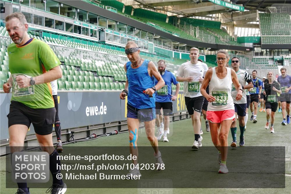 13.09.2026 - 21. swb-Marathon Bremen Michael Burmester http://msf.ph/oto/10420378 13.09.2026 13:21:33 Laufen im Stadion 128, 258, 343, 351, 423, 441, 601, 620, 704, 782, 851, 1060, 1094, 1129, 1158, 1177, 1316, 1344, 1409, 1417, 1439, 1446, 1518, 1669, 1676, 1697, 1729, 1756, 1808, 1815, 1846, 2010, 2064, 2139, 2201, 2258, 2278, 2290, 2349, 2394, 2395, 2414, 2417, 2437, 2501, 2519, 2533, 2551, 2588, 2619, 2632, 2652, 2660, 2685, 2694, 2695, 2736, 2793, 2828, 2886, 2954, 2964, 2995, 3004, 3010, 3017, 3018, 3022, 3034, 3035, 3036, 3037, 3070, 3074, 3102, 3139, 3144, 3225, 3264, 3682 meine-sportfotos.de