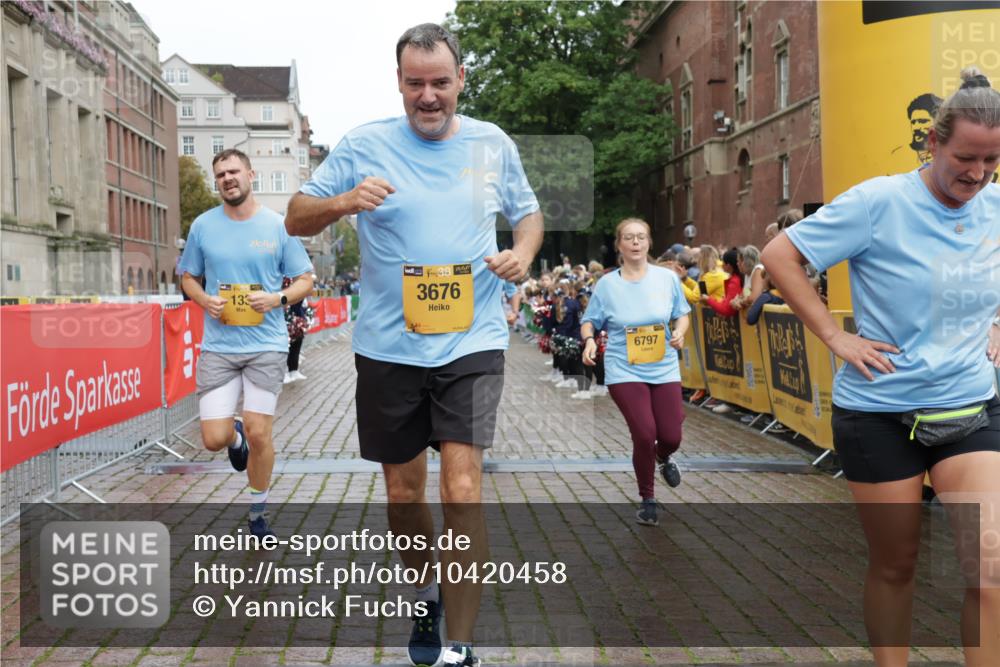 13.09.2026 - Kiel Lauf Yannick Fuchs http://msf.ph/oto/10420458 13.09.2026 09:42:22 Ziel 133, 445, 2914, 2955, 2977, 3357, 3676, 5105, 5559, 5774, 6099, 6797, 7687, 10938, 11793, 570, 699, 772, 792, 2910, 3143, 3357, 3801, 4533, 5011, 5107, 5276, 5336, 6599, 6620, 6739, 7238, 7687, 8476, 8829, 9050, 12175, 12723, 142, 771, 1045, 1777, 2608, 4548, 6075, 6213, 6423, 6542, 6913, 8532, 9519, 9592, 9706, 12190, 402, 3143, 3175, 4533, 4704, 5107, 6687, 6739, 7238, 8588, 9224, 11907 meine-sportfotos.de